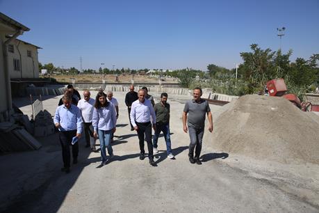 Asri mezarlık için yeni bina ve ek alan çalışmaları