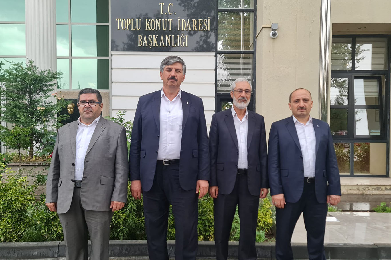 “ESNAFIMIZI EV SAHİBİ YAPMAK İSTİYORUZ”