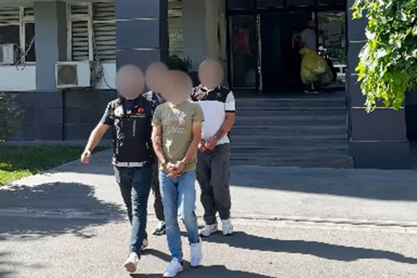 Yolcu otobüsünde uyuşturucu operasyonu!