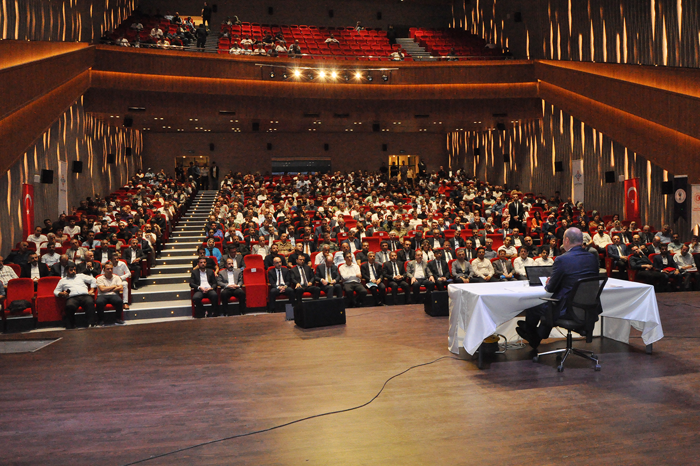 Esnaf buluşmasında Vali Canalp: Batman’ı üretim kenti yapmalıyız