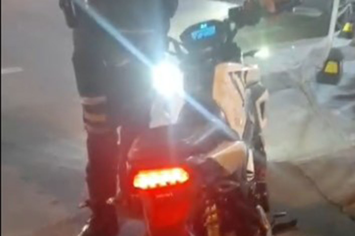 Abartı egzoz kullanan 3 sürücüye ceza