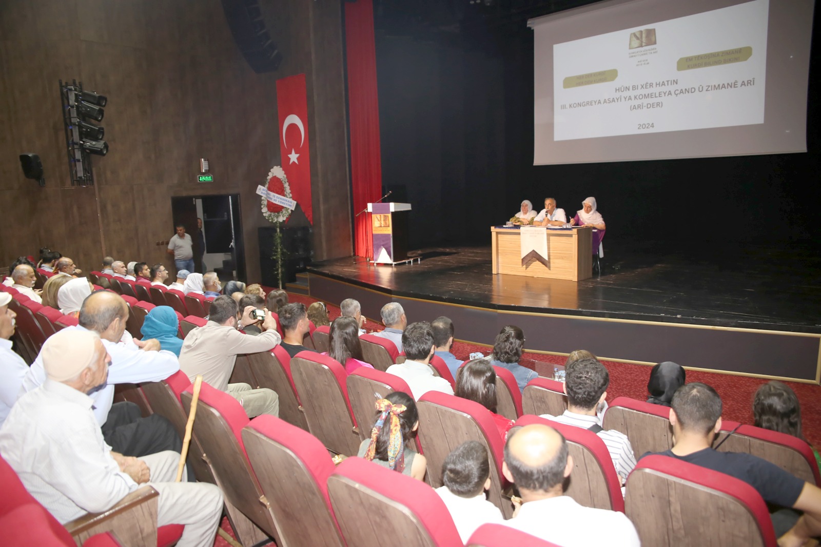 ‘Her Mahalleye Kürtçe Kreş Açılacak’