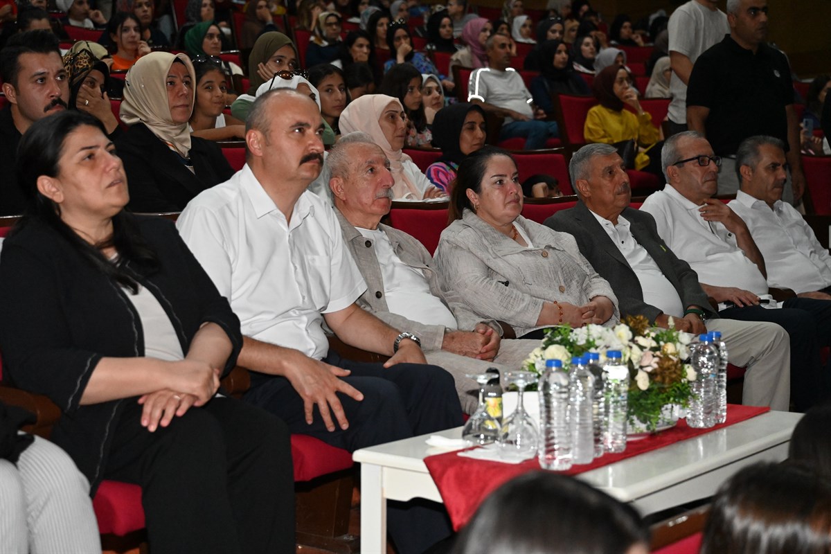 Batman’da Diyarbakır Annelerini Anlatan Belgesel Gösterildi