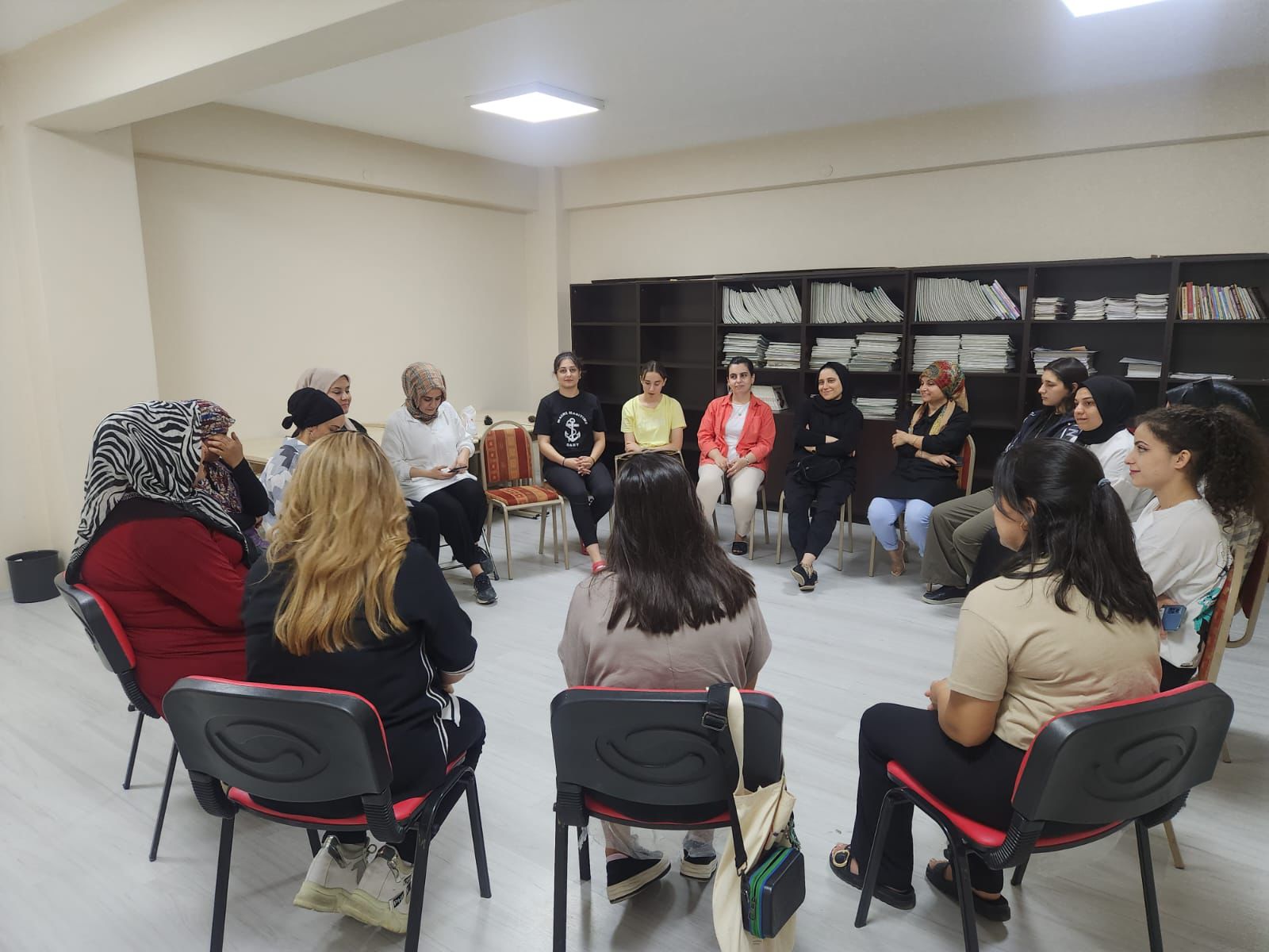 Kadınlara yönelik eğitimler devam ediyor