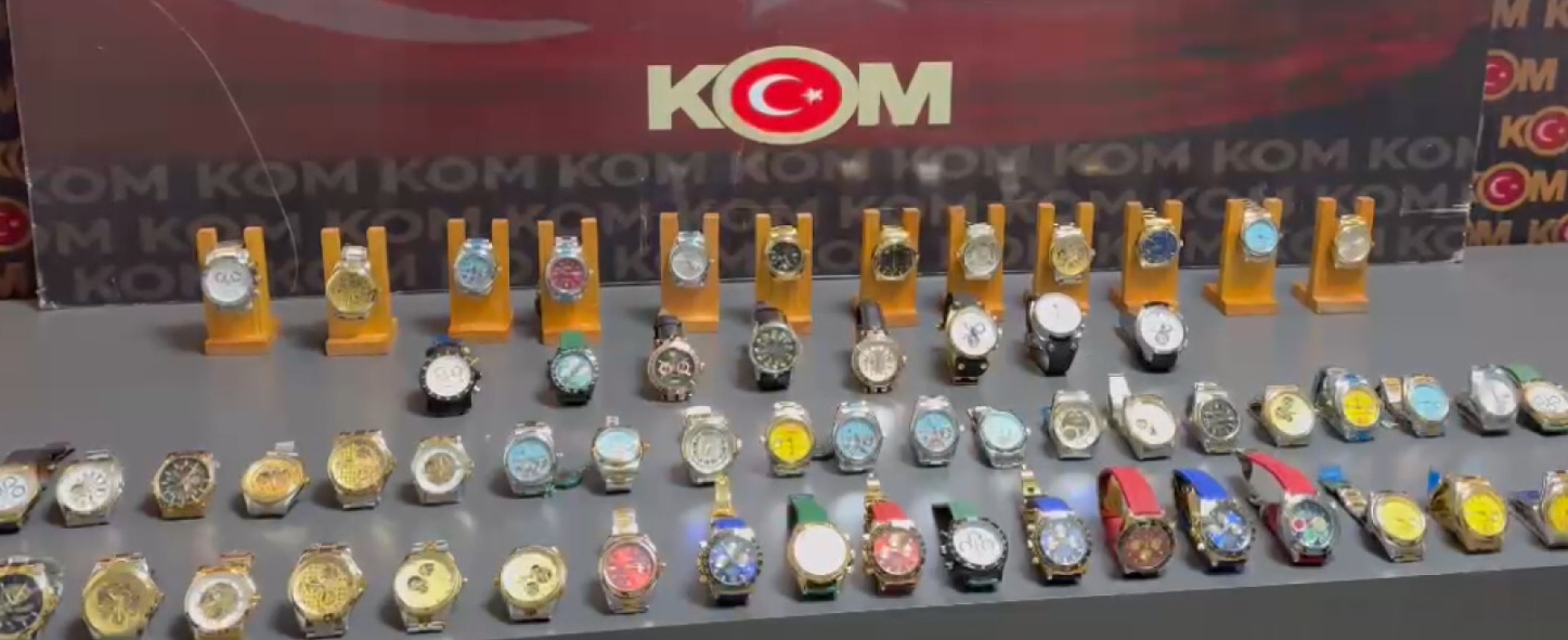 62 Gümrük Kaçağı Kol Saati Ele Geçirildi