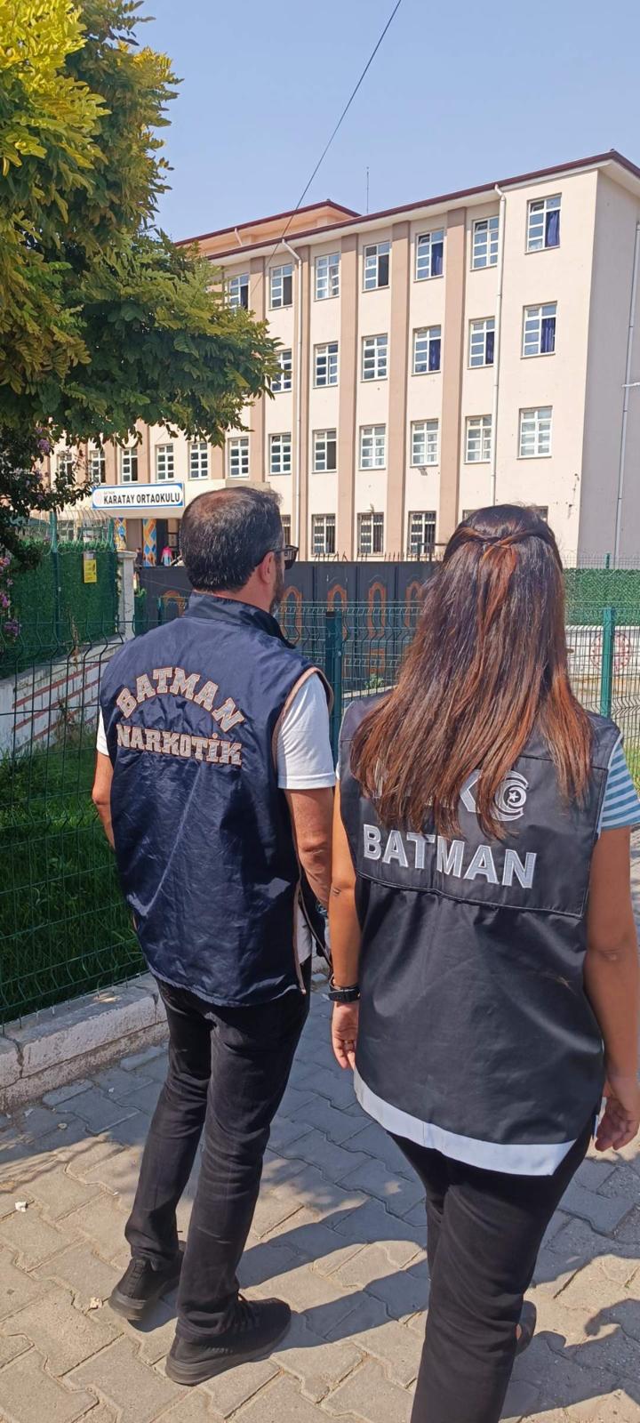 Okul çevrelerinde denetimler devam ediyor