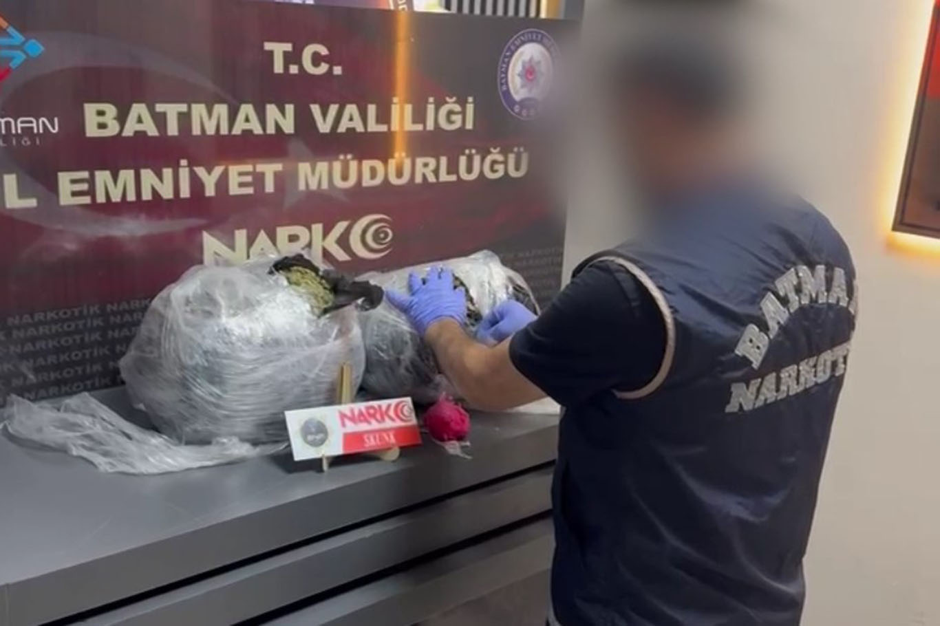 Durdurulan araçta 6 kilo uyuşturucu ele geçirildi