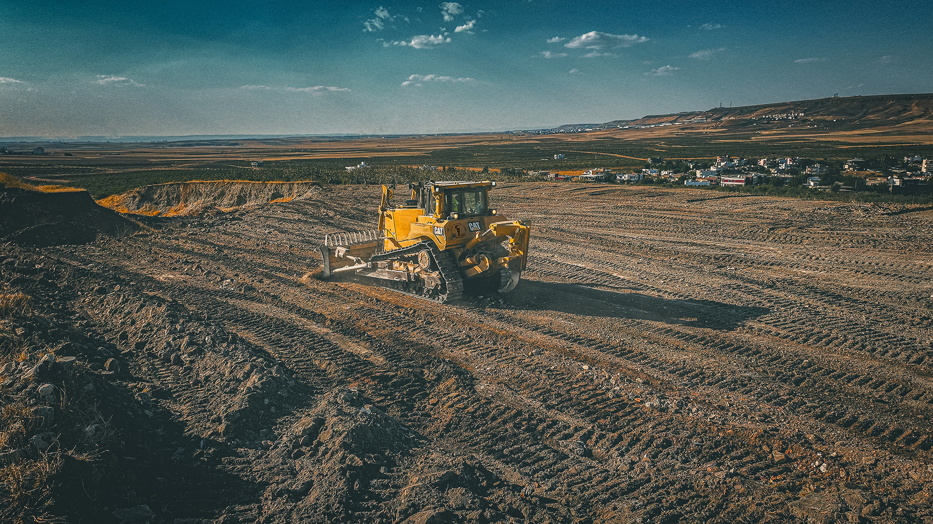 İl Özel İdaresi, Köy Gençlerine Spor Alanları Kazandırıyor
