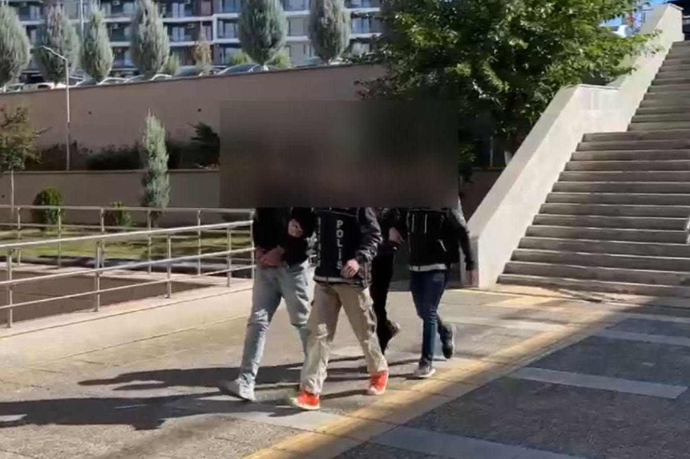 Batman’da uyuşturucu satıcısı 2 şahıs tutuklandı