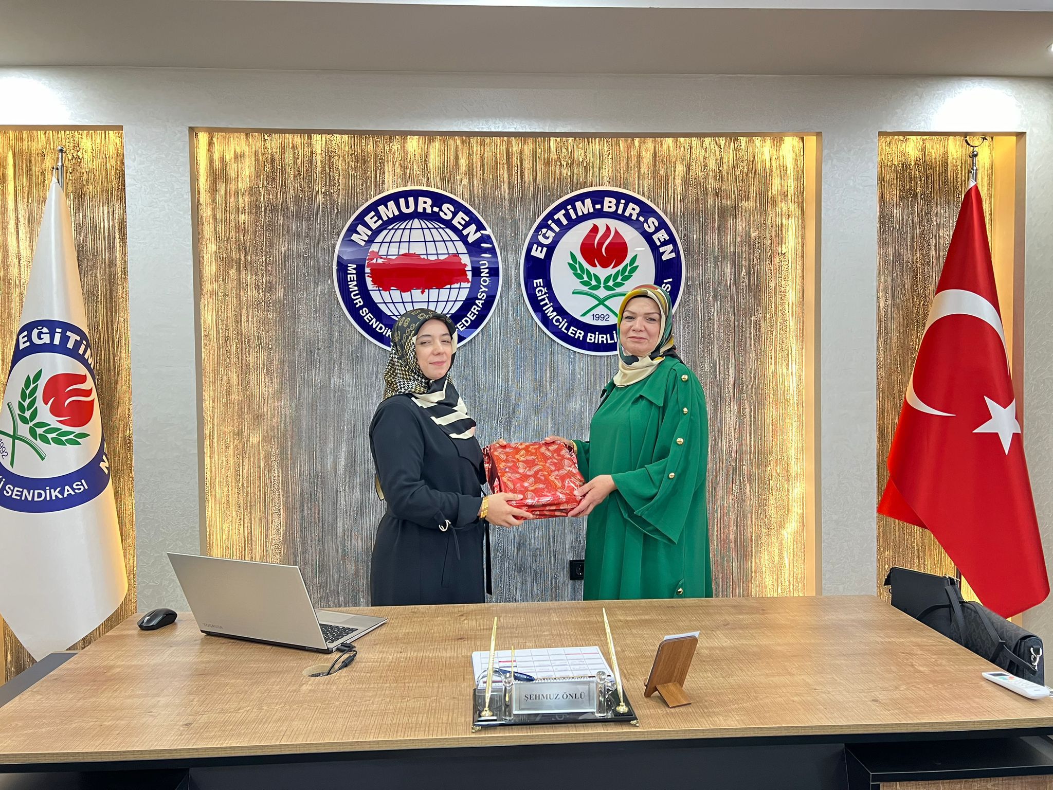 Memur-Sen Batman Kadınlar Komisyonu’nda Görev Değişimi