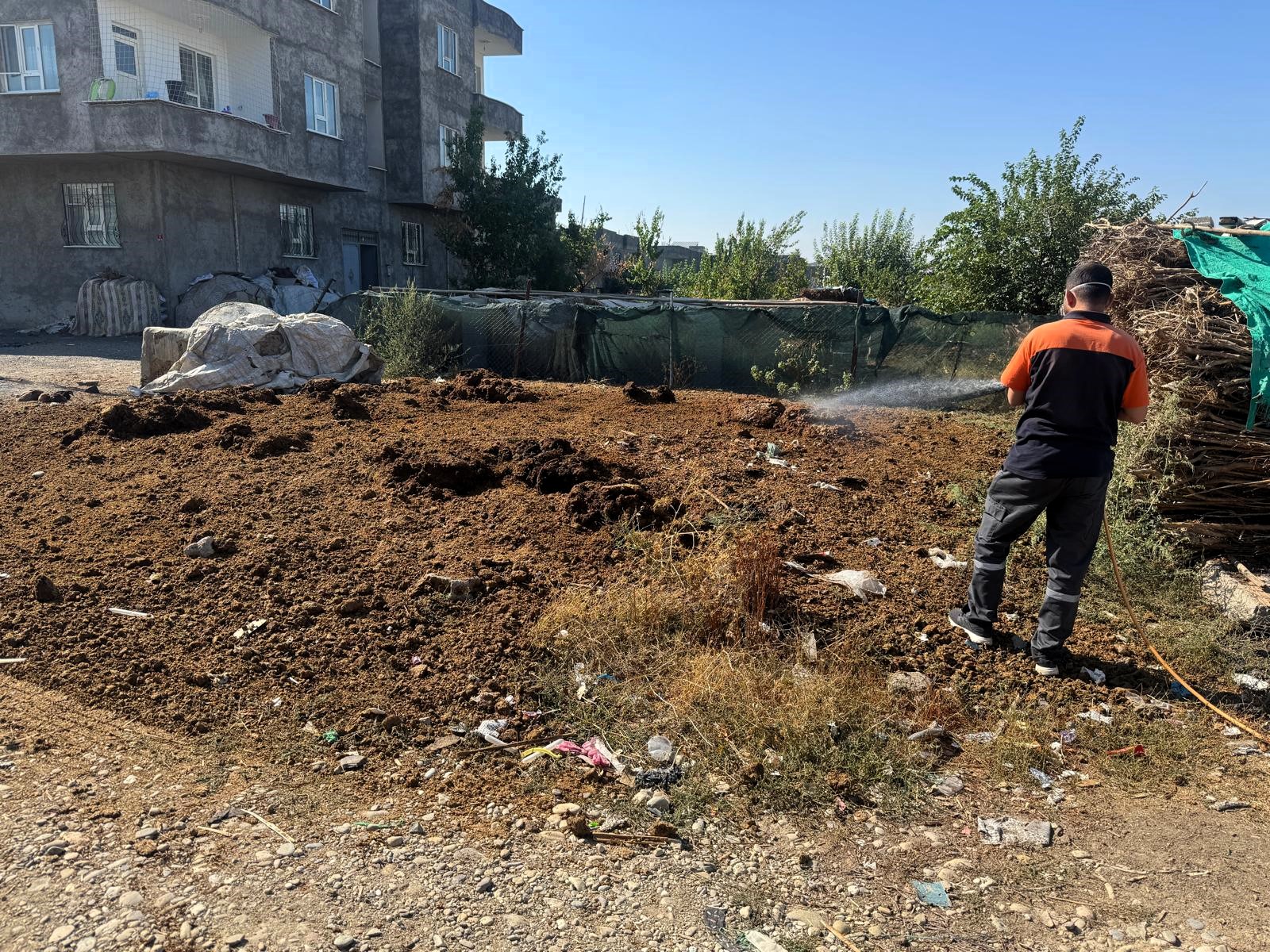 Belediye, ilaçlama çalışmalarını sürdürüyor