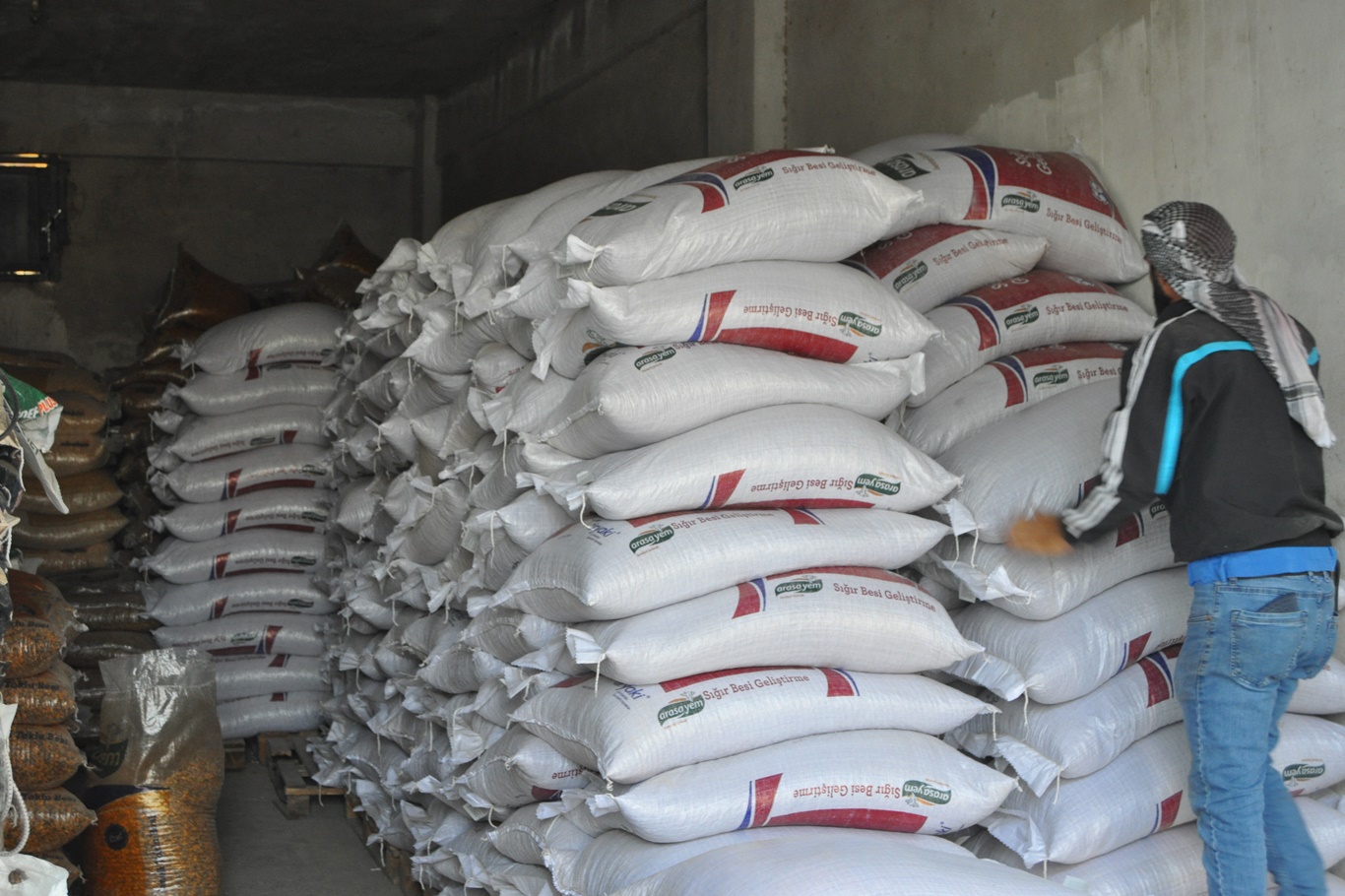 Besiciler Yem Fiyatlarındaki Artışa Tepki Gösterdi