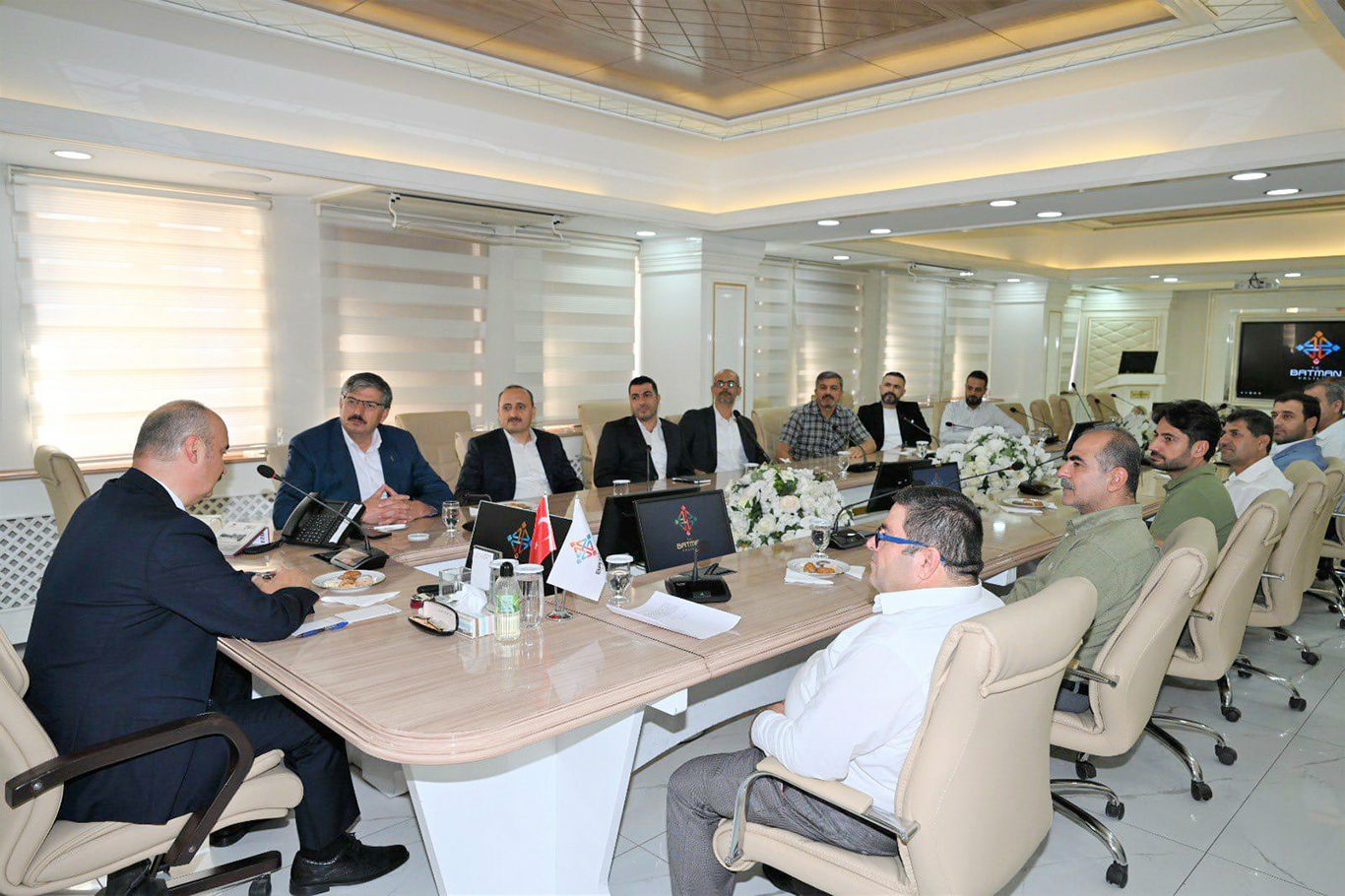 Esnafın Sorunlarını Vali Canalp’a İletti