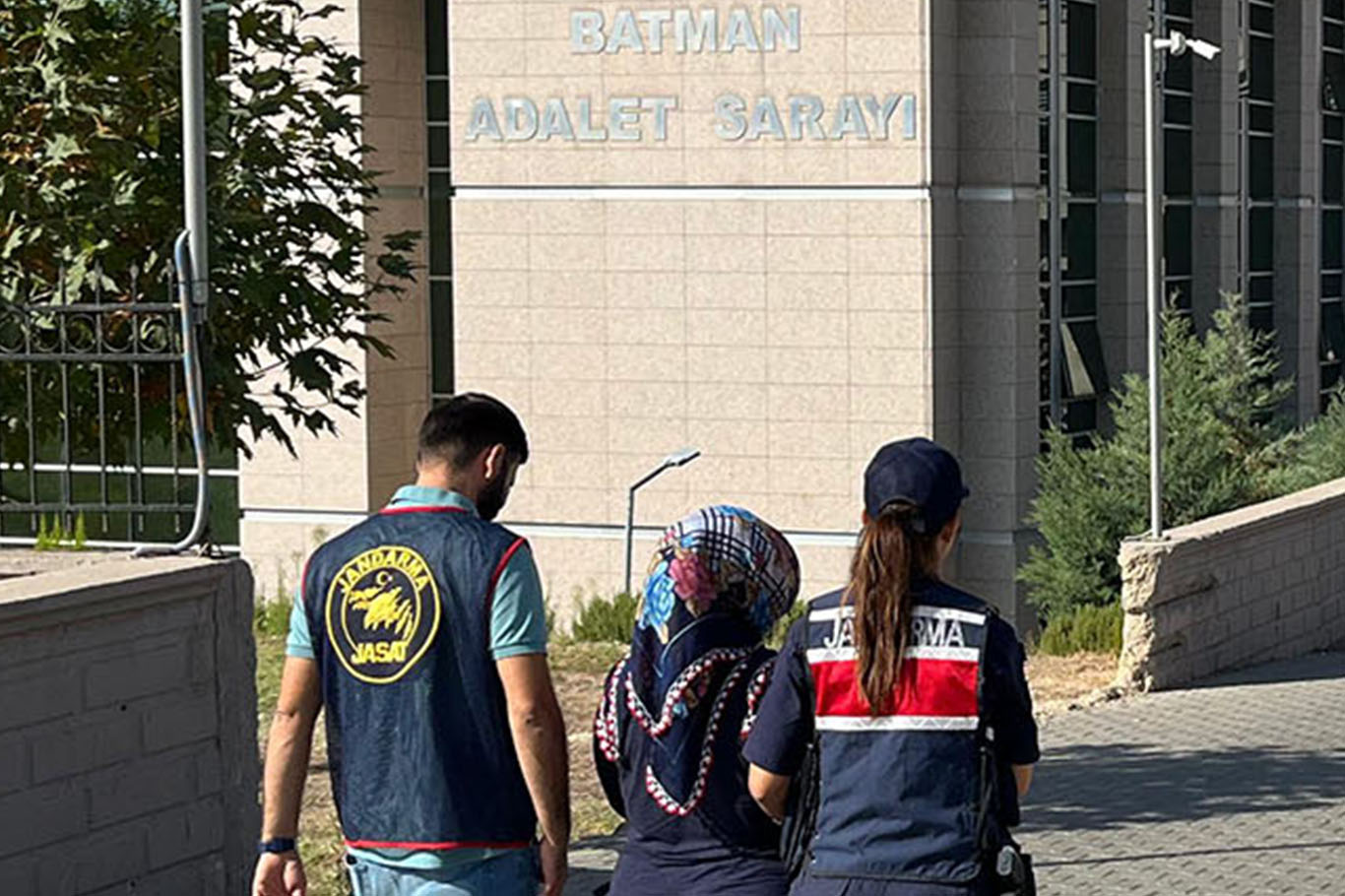 72 suç kaydı bulunan kadın yakalandı