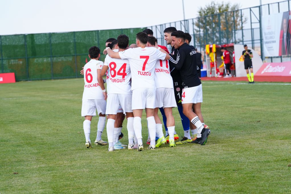 PETROLSPOR, GENÇLERİYLE TUR ATLADI