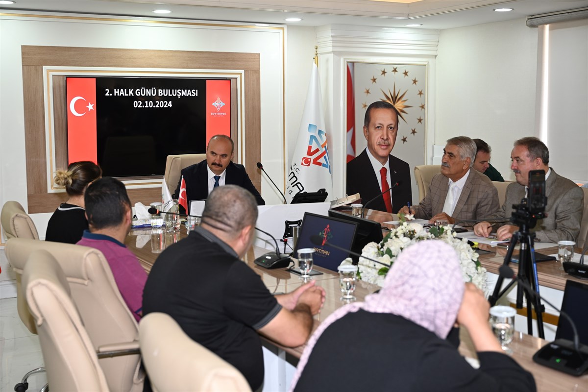 Vali Canalp, Vatandaşlarla Halk Toplantısında Bir Araya Geldi