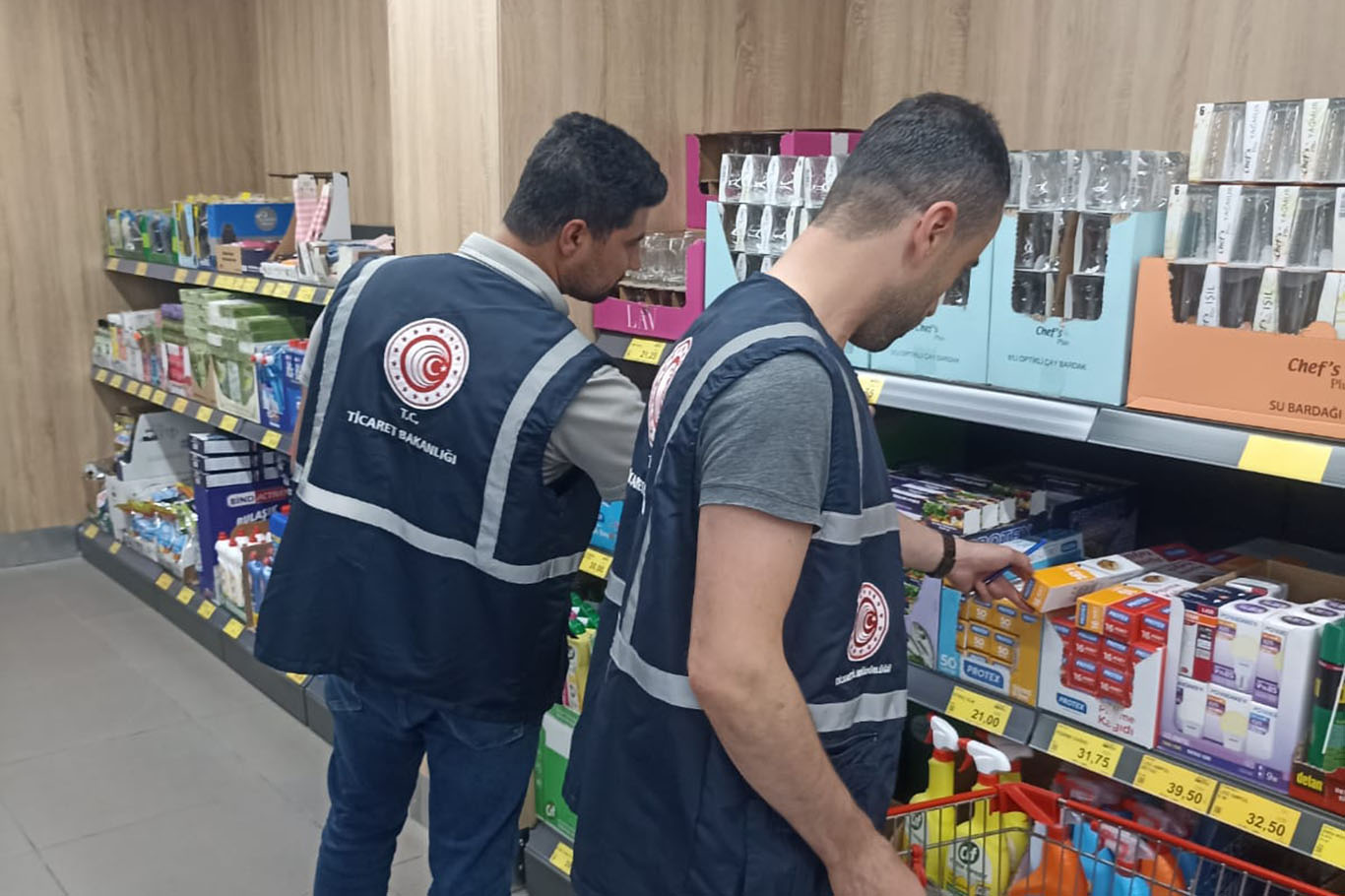 Batman’da zincir marketler denetlendi