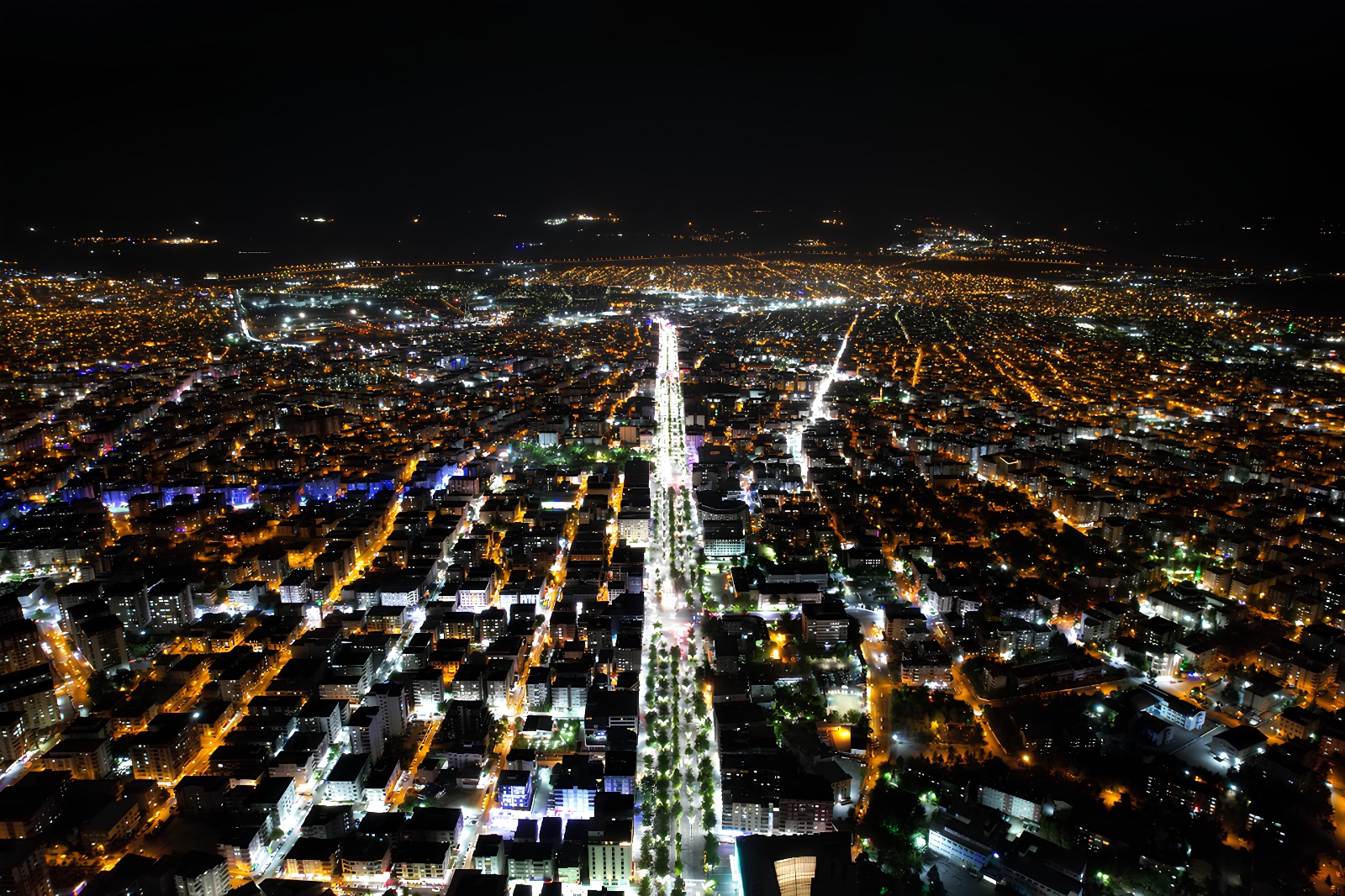 Dicle Elektrik’ten 25 Milyon TL’lik aydınlatma yatırımı