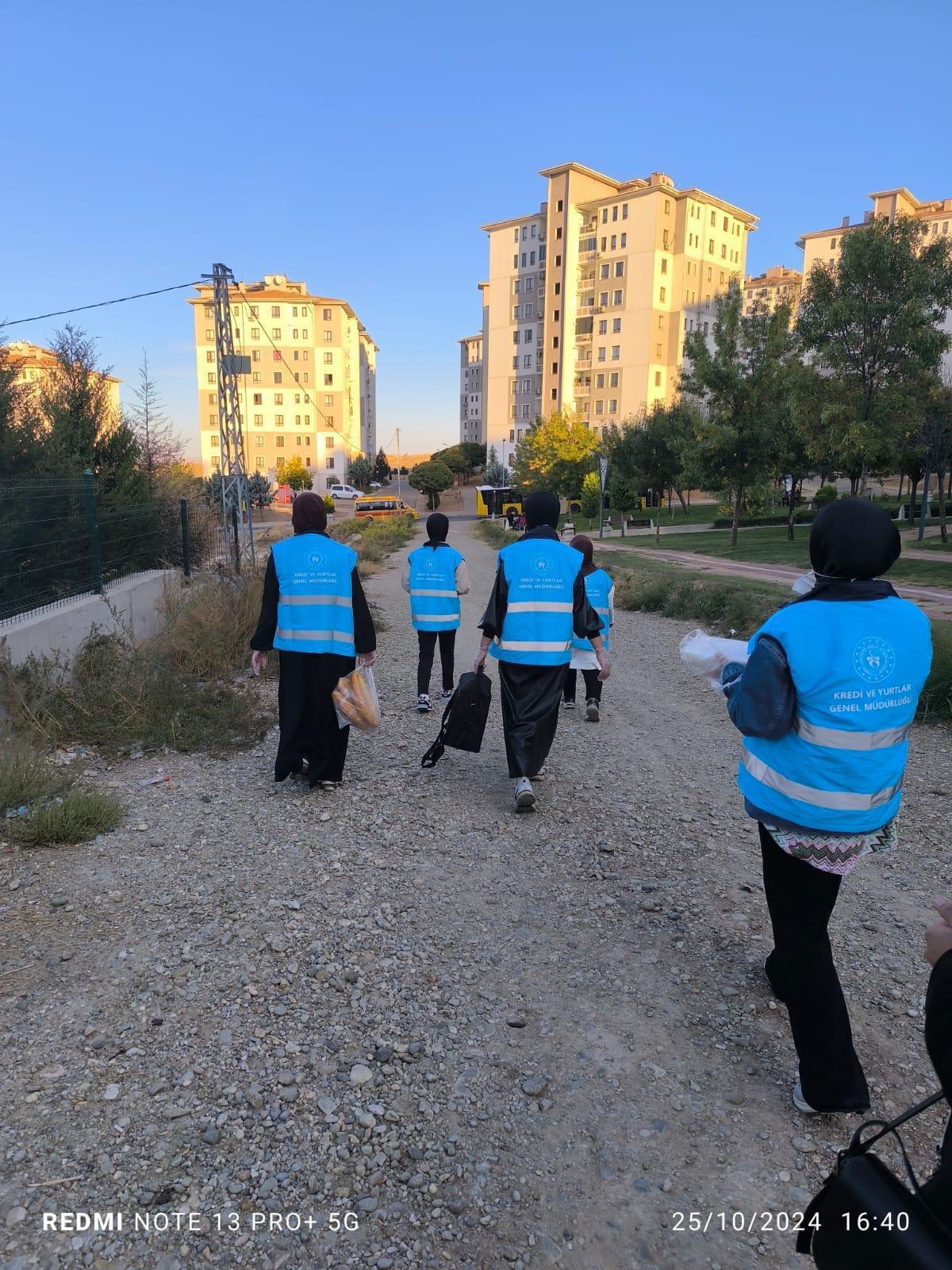 Artan yemekler ihtiyaç sahiplerine ulaştırılıyor