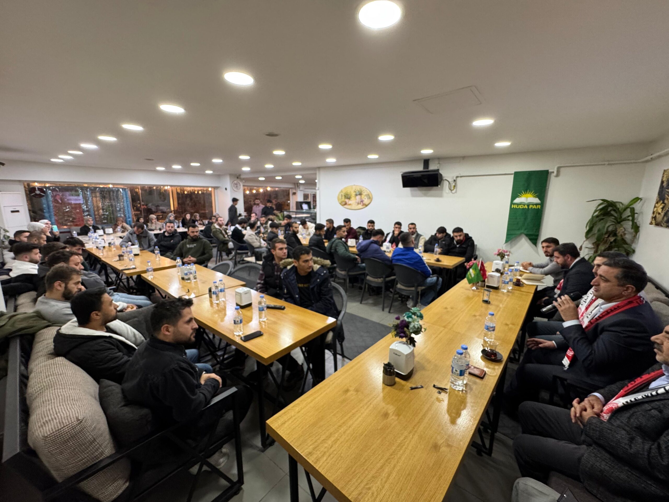 Ramanlı, Gençlerle Buluştu