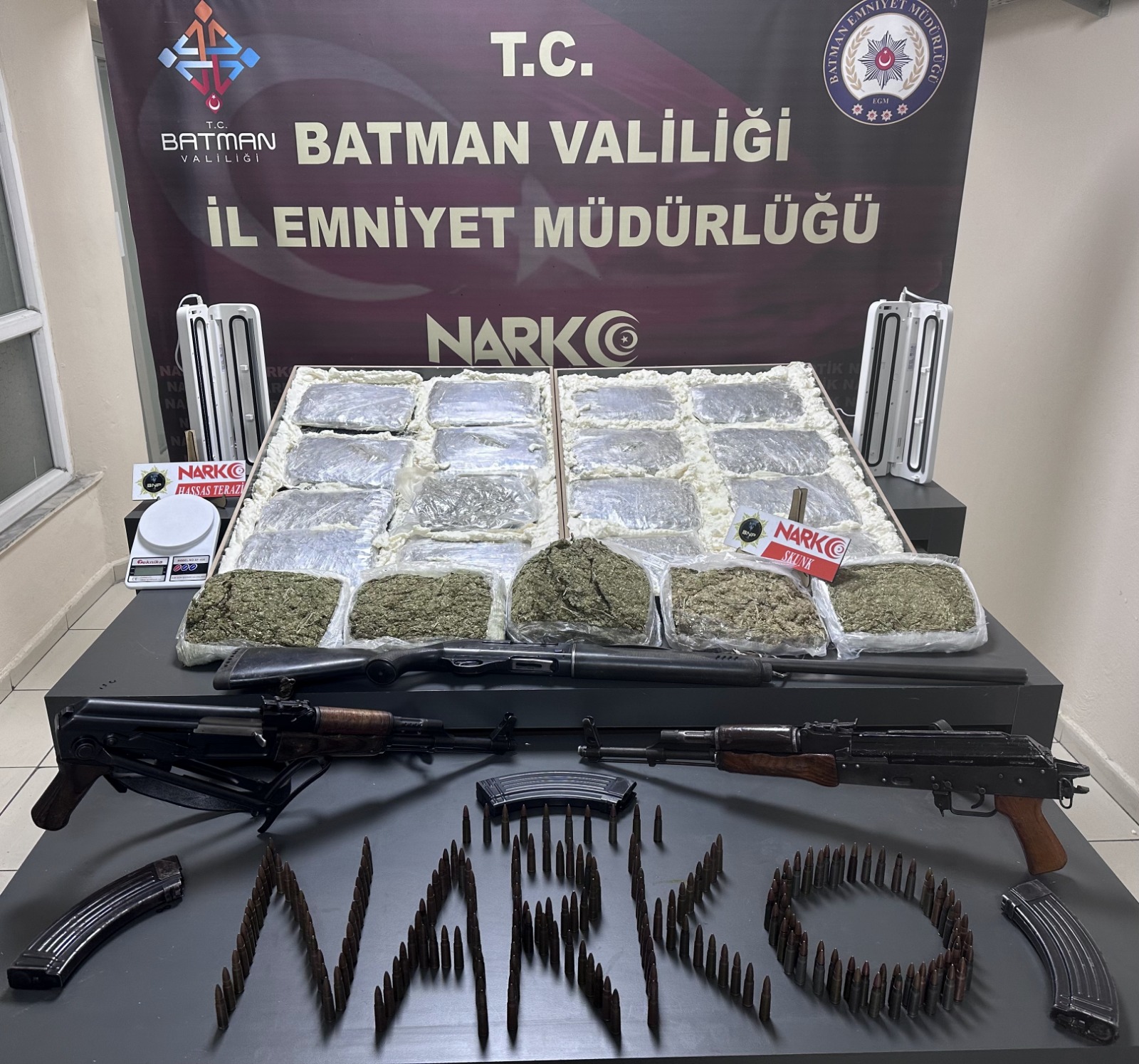 Batman’da zehir tacirlerine darbe: 4 kişi tutuklandı