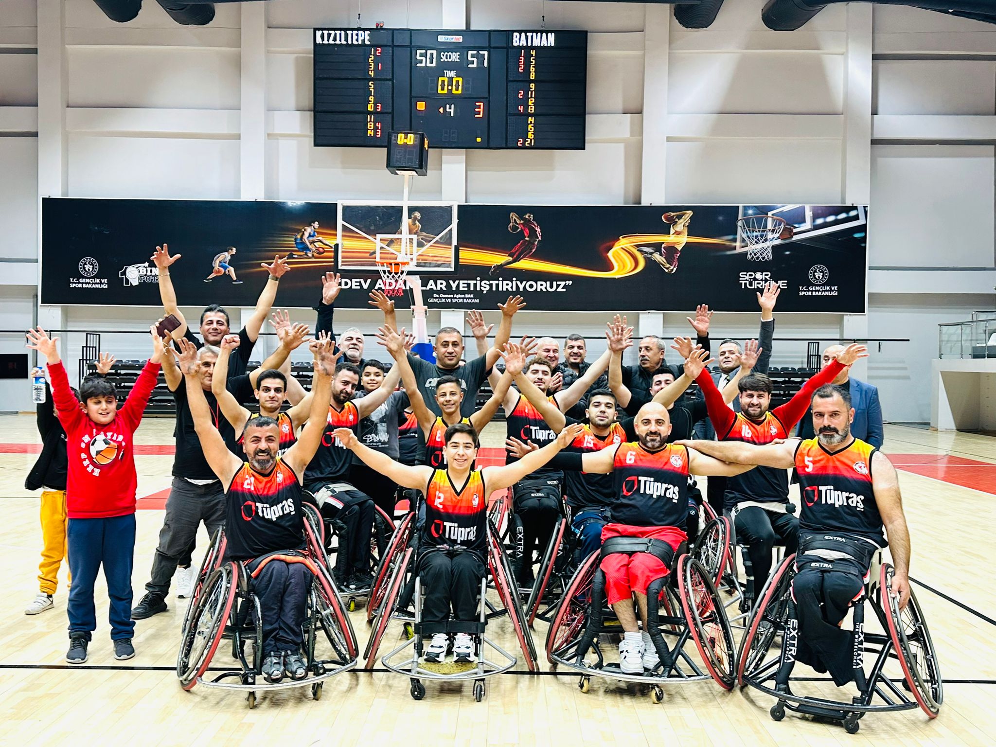 Batman Engellilerden Maça Davet