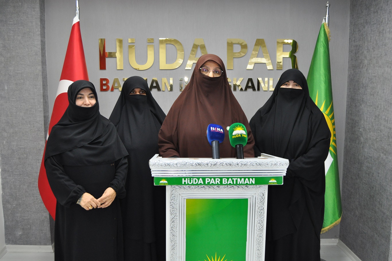 Gazze’de katledilen çocuklara dikkat çektiler