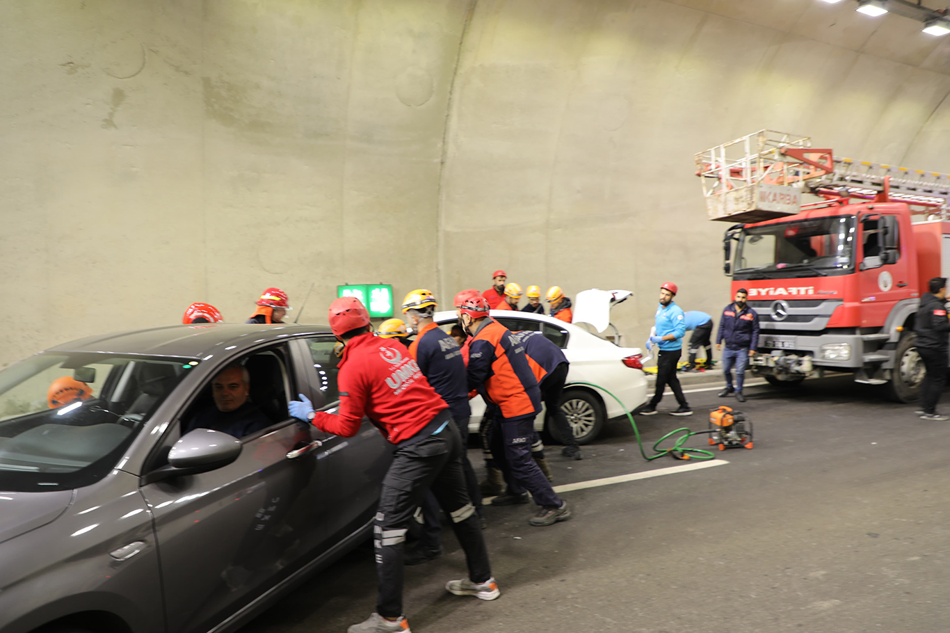 Batman’da tünel içi kaza tatbikatı yapıldı