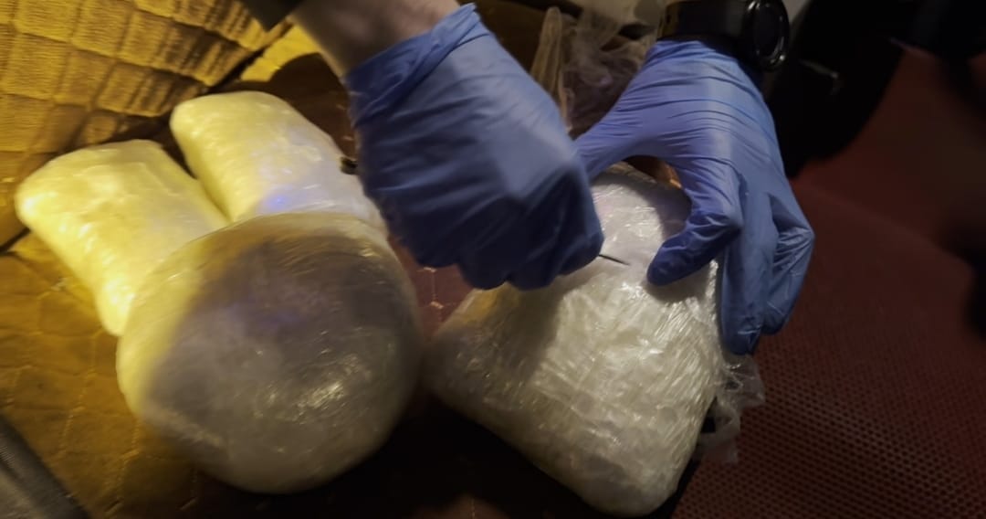 Minibüste 3 Kilo Metamfetamin ele geçirildi: 1 Tutuklama