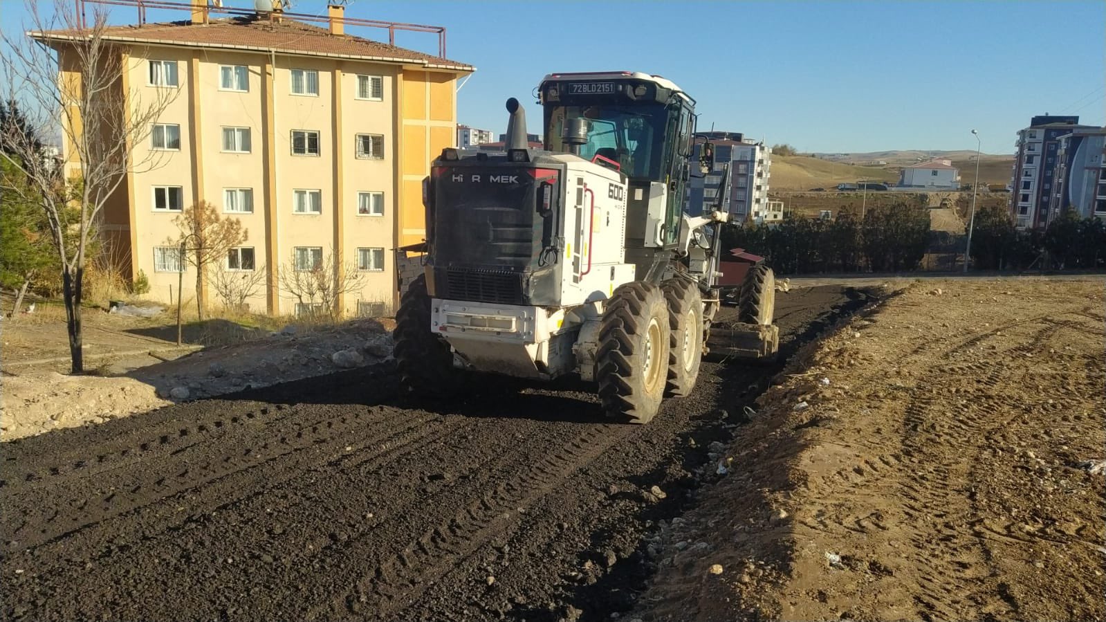 Kuyubaşı TOKİ Sakinlerinden Gelen Talep Üzerine Yol İyileştirildi