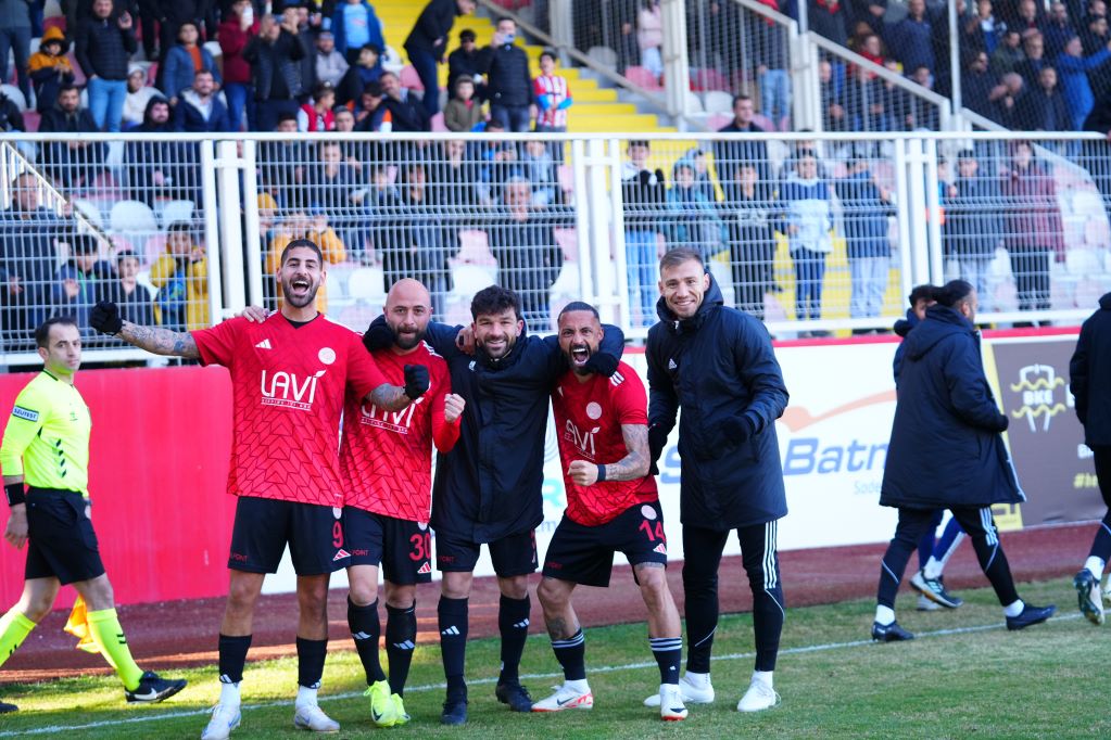 Petrol, evinde rahat kazandı