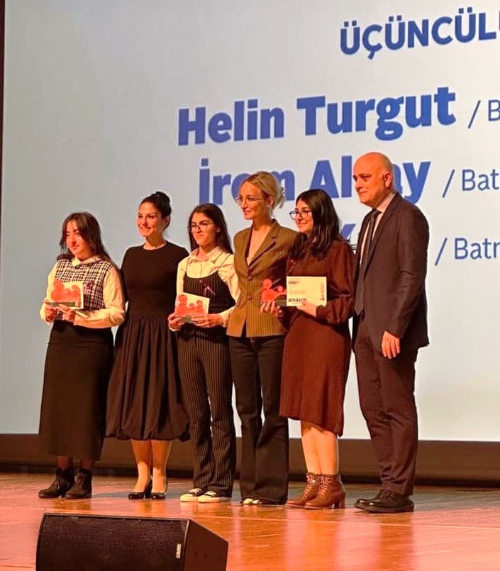 Batman Anadolu Lisesi Türkiye 3.sü oldu