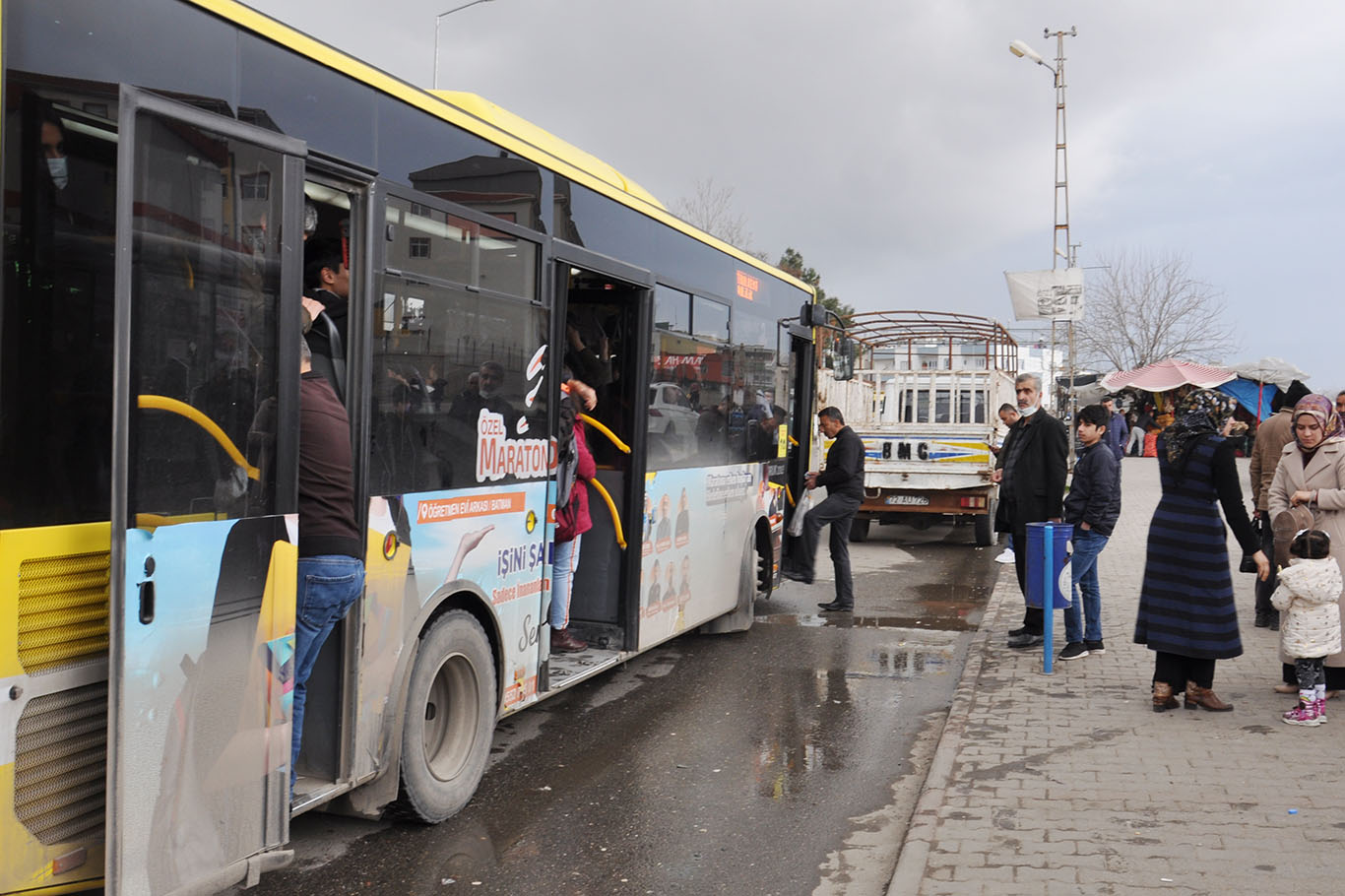 Kadınlara ‘özel ulaşım araçları’ talebi!