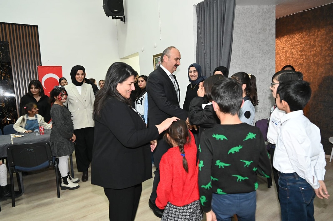 Vali Canalp’ten yeni yıl öncesi ziyaretler