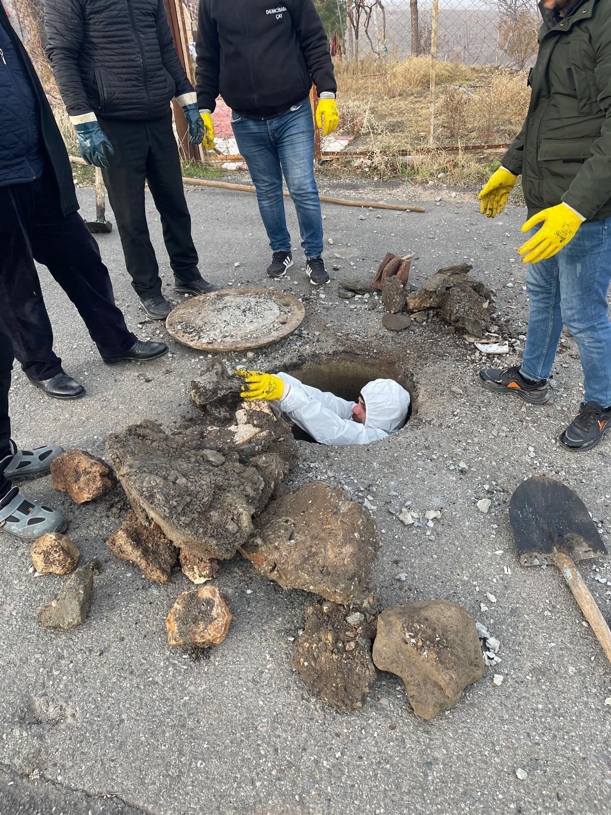 Kanalizasyon Bacalarından Çıkan Atıklar Şaşırttı