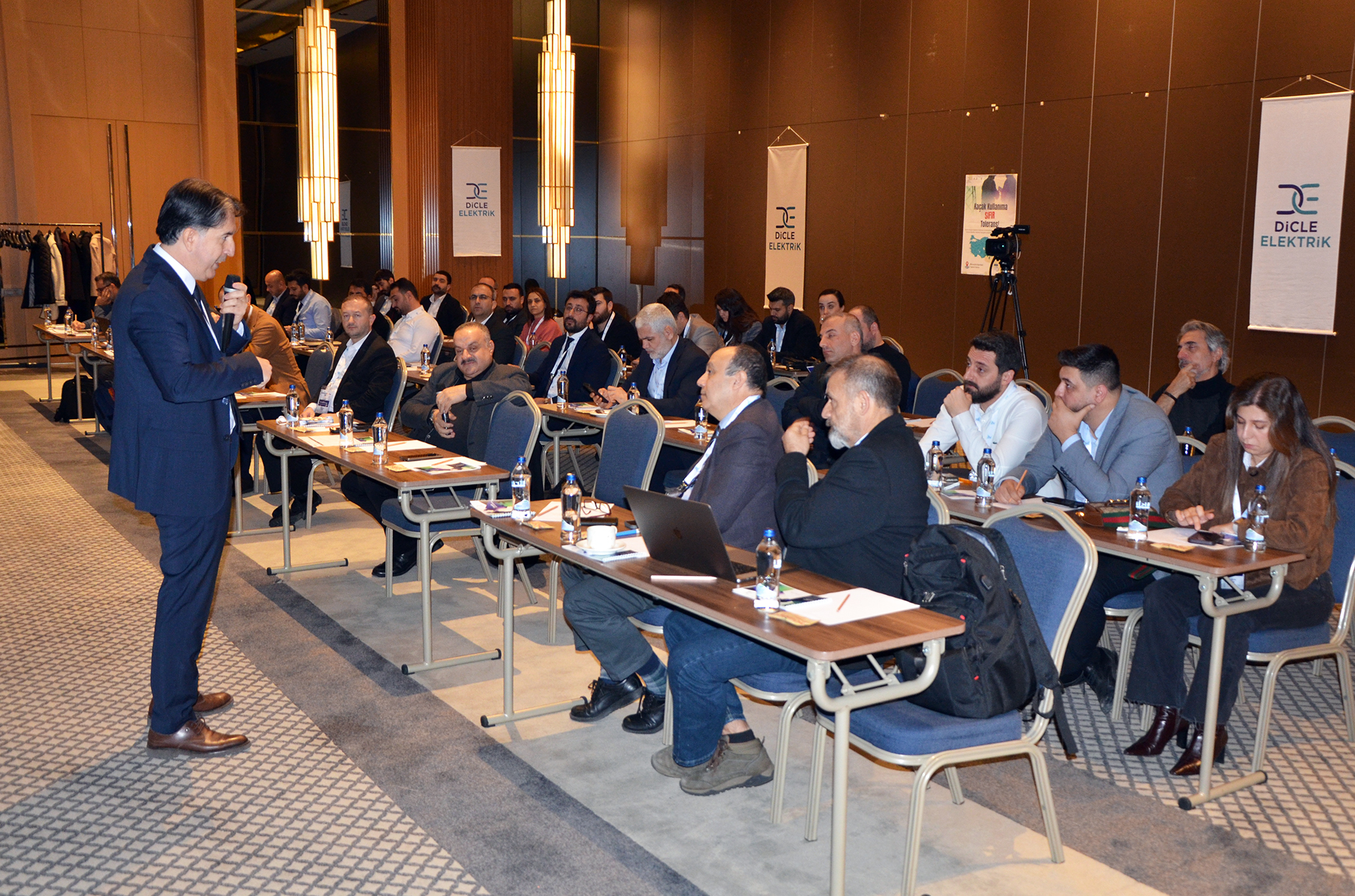 Dicle Elektrik, Kaçak Elektrik Oranını Yüzde 42’ye Düşürdü