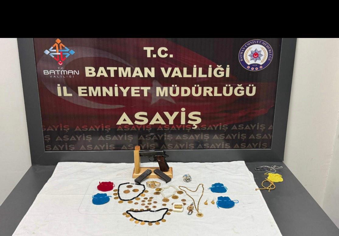 Hırsızlık Olayında Silah ve Altınlar Ele Geçirildi