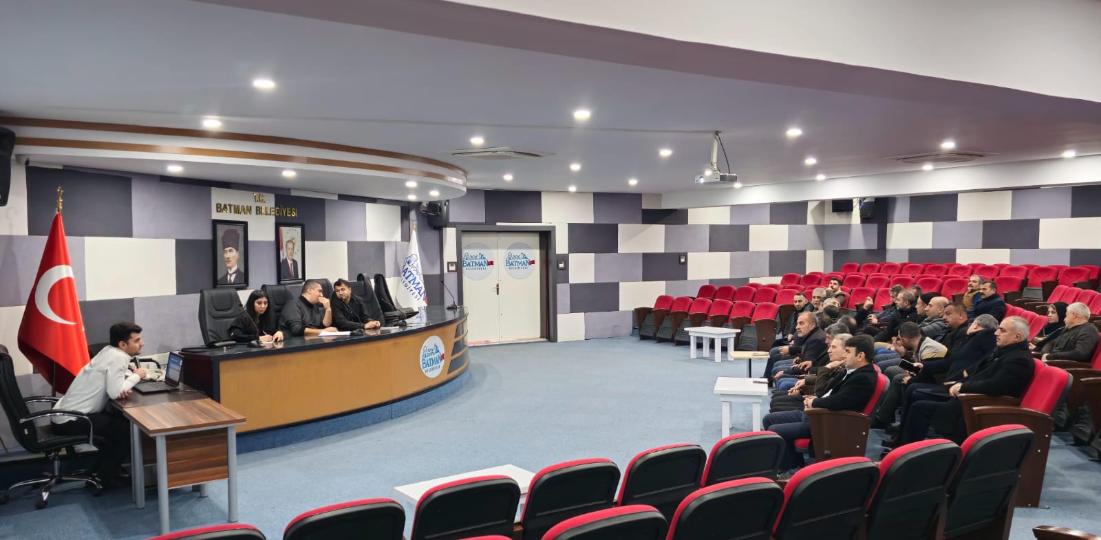 Kentsel dönüşüm projeleri hakkında muhtarlar bilgilendirildi