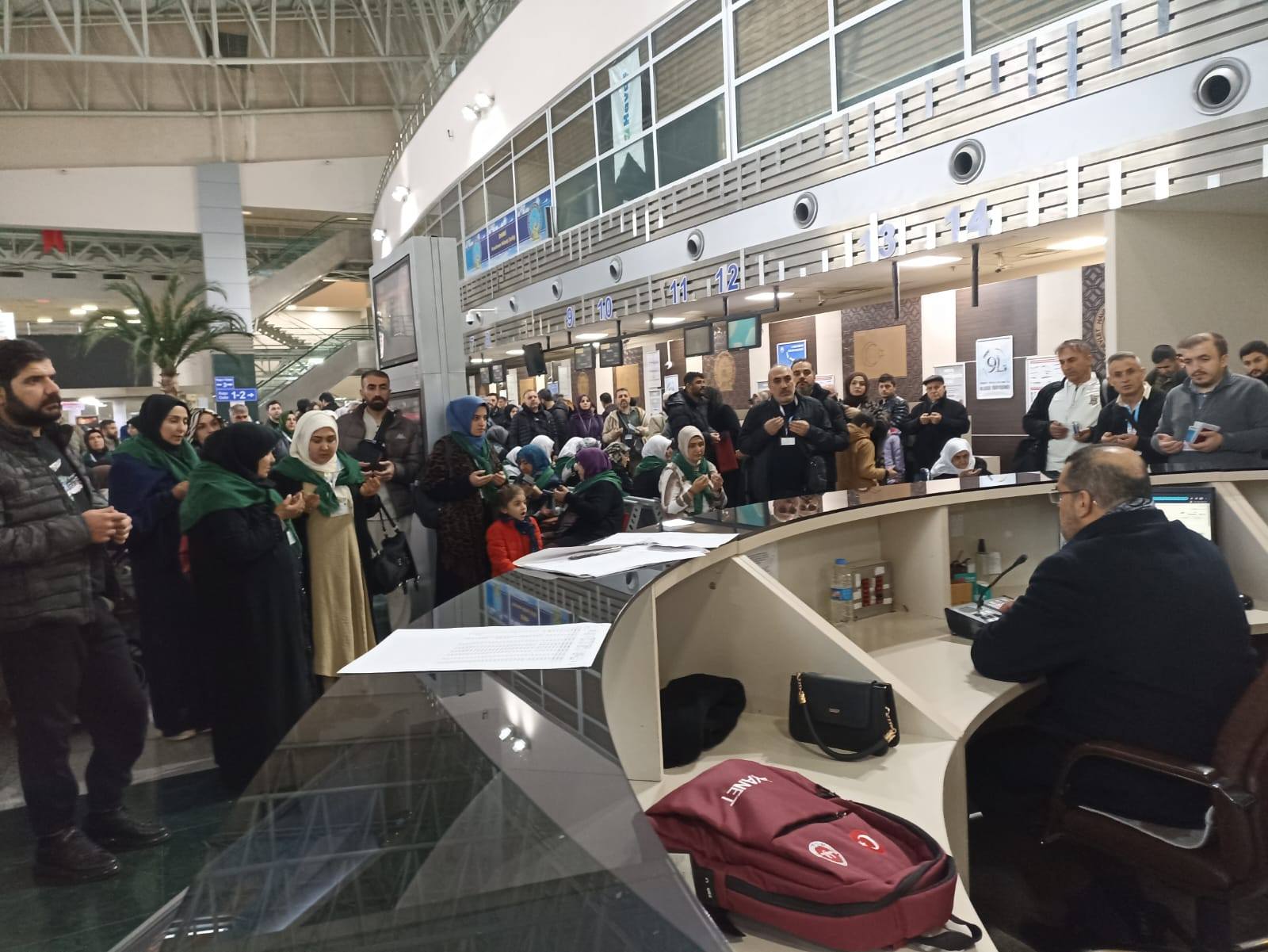 Batman’dan Umreye Dualarla Uğurlandılar