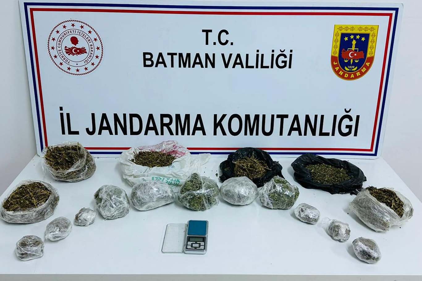 Batman’da uyuşturucu operasyonları: 2 tutuklama