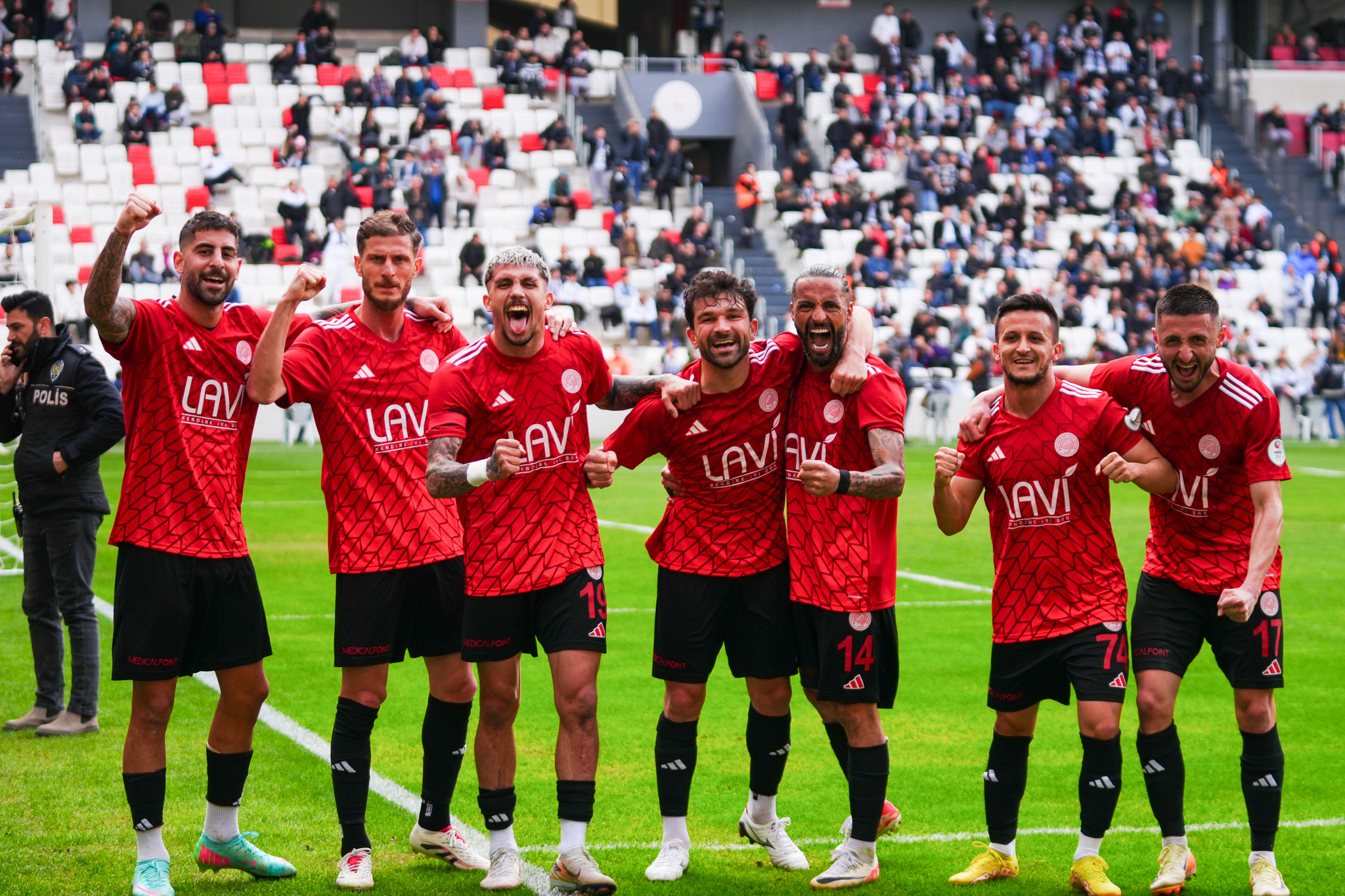 Petrol, İzmir’de 3 puanı kaptı