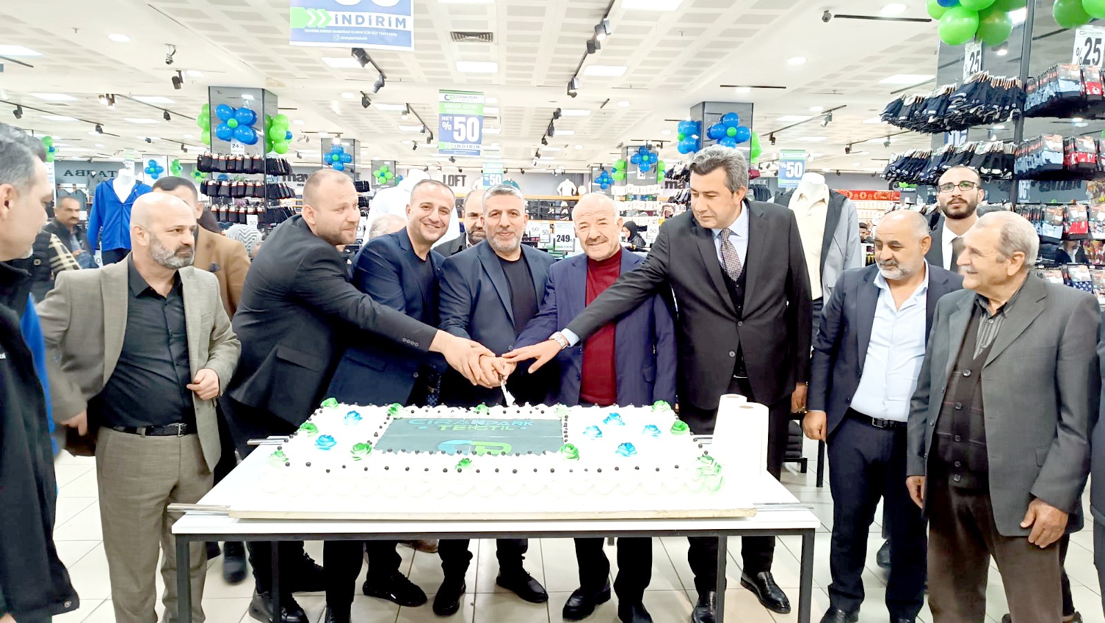 Ciran Park Tekstil, Worldmar AVM’de görkemli açılışla hizmete girdi