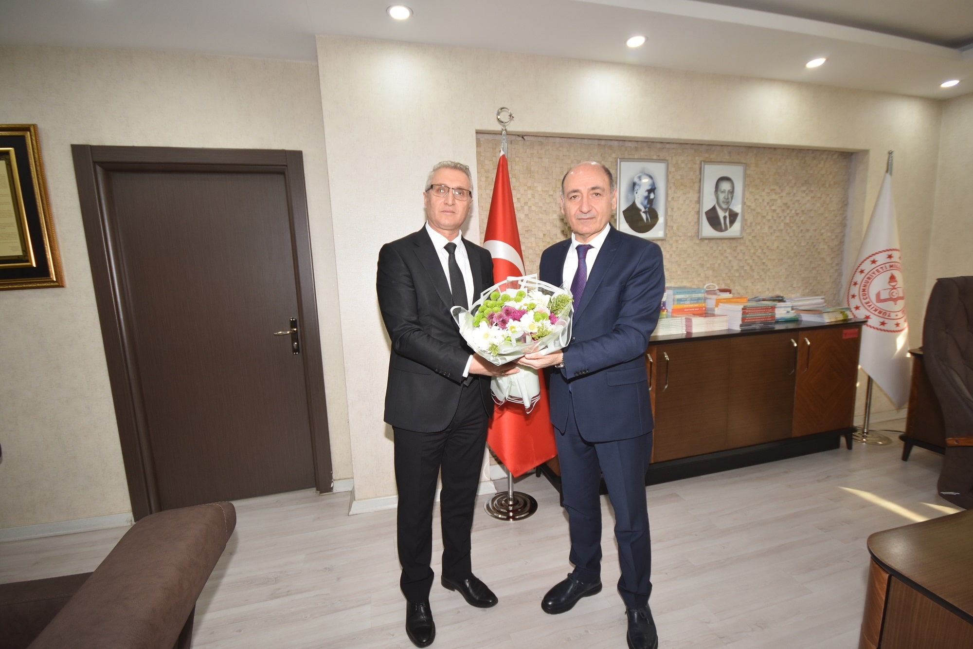 Kurtaran, görevi Yaşar Ciğer’e devretti