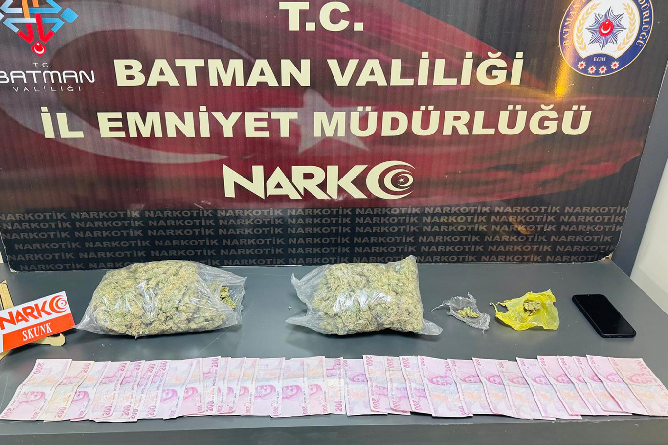 Durdurulan araçta uyuşturucu ele geçirildi