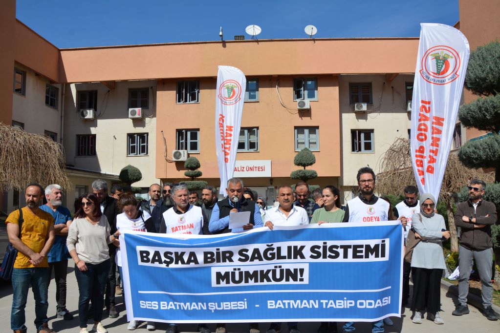 Sağlık Emekçileri: Tıp Bayramı Gerçekten Bayram Olsun