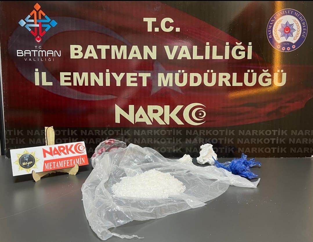 Uyuşturucu Ticareti Yapan 2 Şüpheli Tutuklandı