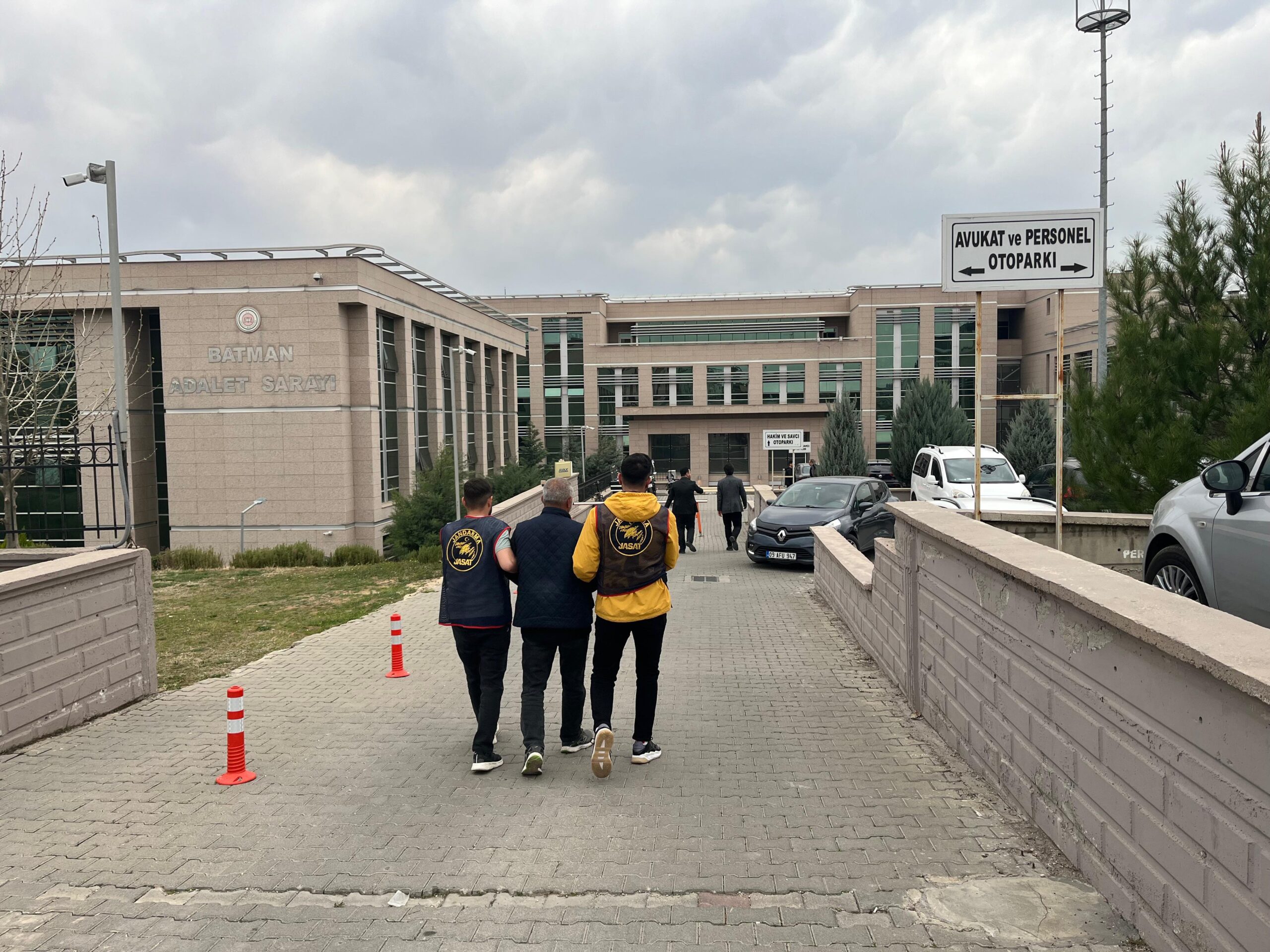 15 Yıl Hapis Cezası Bulunan Firari Yakalandı