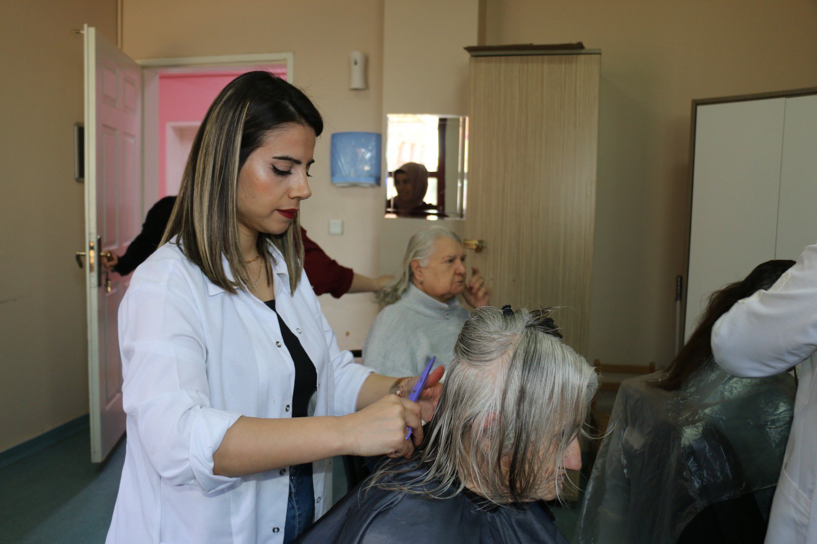 Batman Belediyesi’nden Yaşlılara Özel Bakım