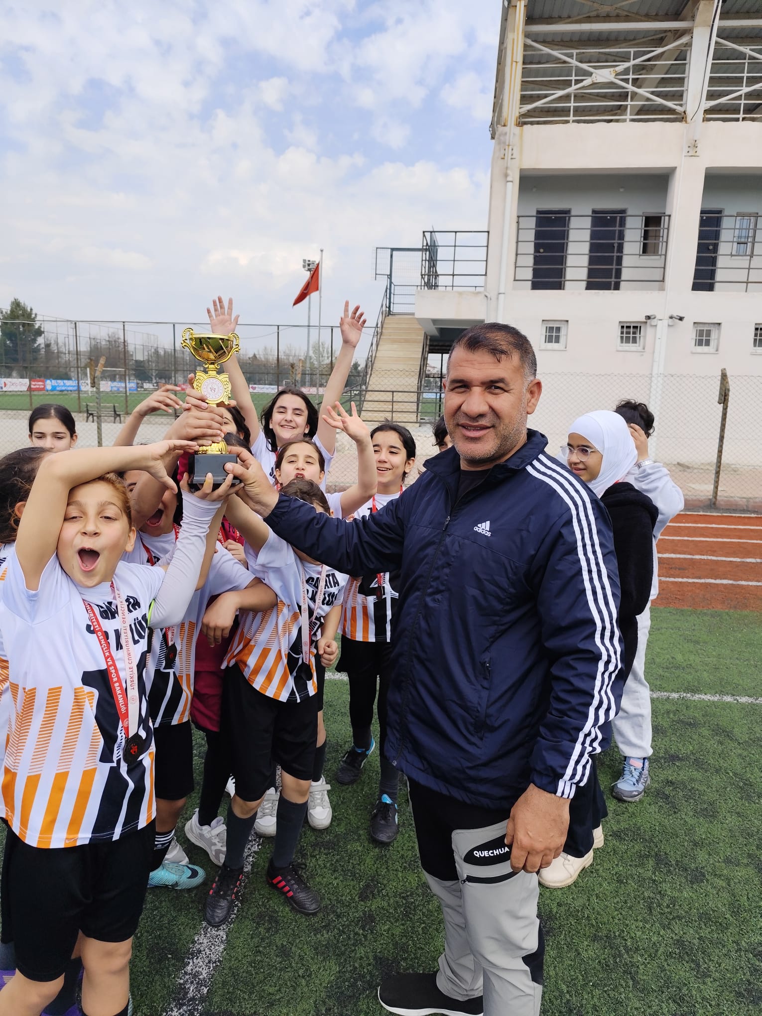 Küçük kızlar futbol il şampiyonu belli oldu