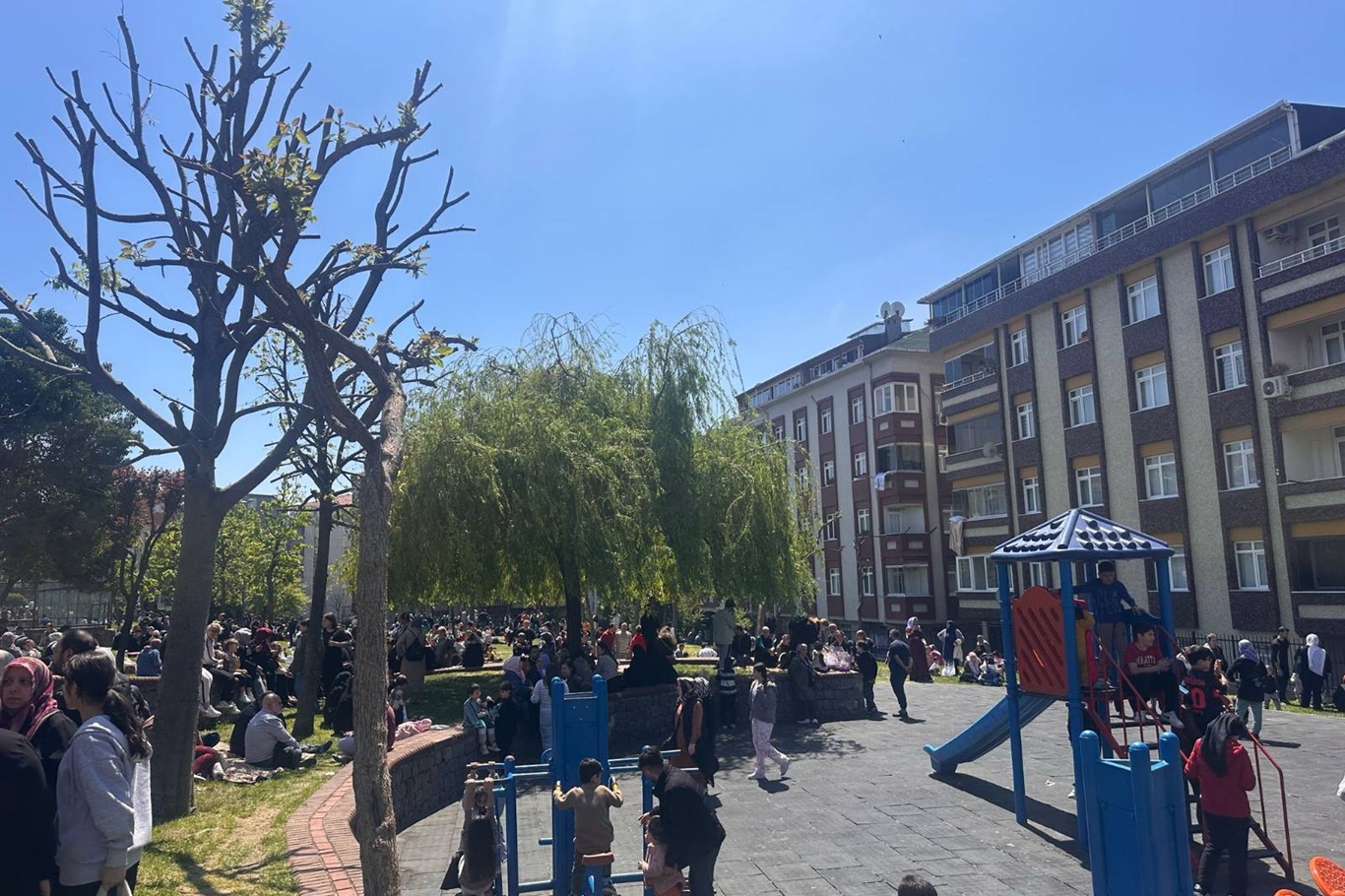 İstanbul’da Peş Peşe Depremler